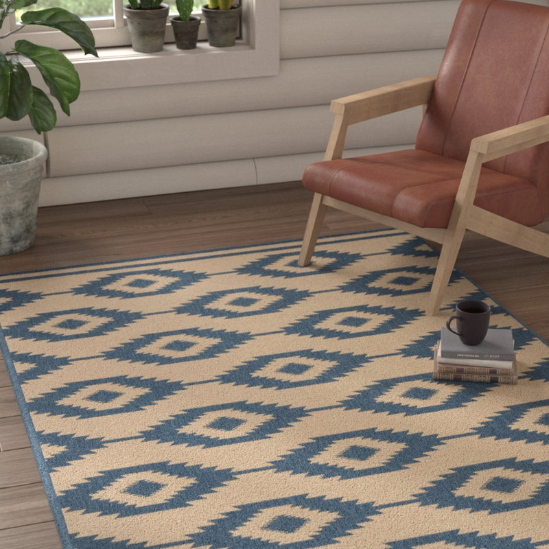 Lollar Southwestern Indoor/Outdoor Area Rug, Runner 2'2" x 8'