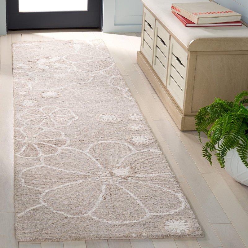 Tapis floral gris / ivoire en laine / coton touffeté à la main Lyelee, Tapis de couloir 2 pi 3 po x 8 pi