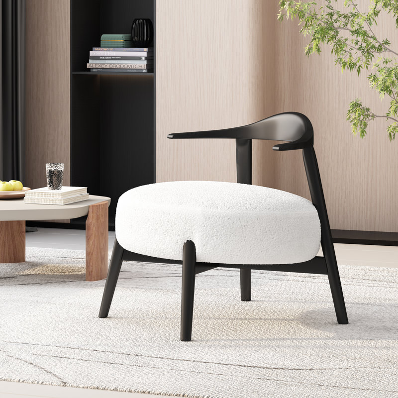 Chaise d'appoint en tissu avec pieds en bois