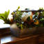 Arrangement floral de centre de table d’été en métal galvanisé « Lemon », « Real Touch » Magnolia & Buwood