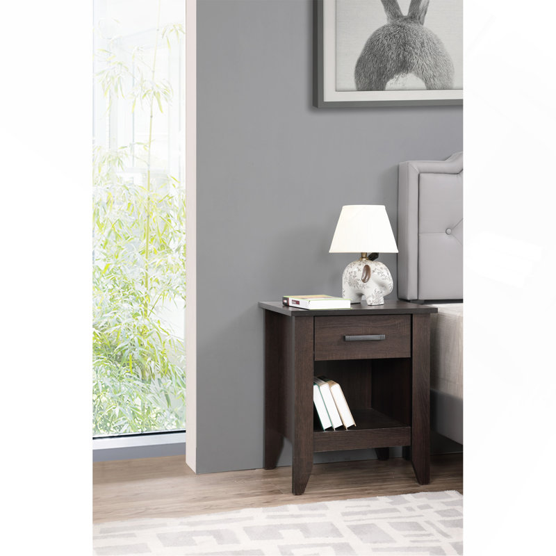 Table de chevet élégante au fini wengé, Brun