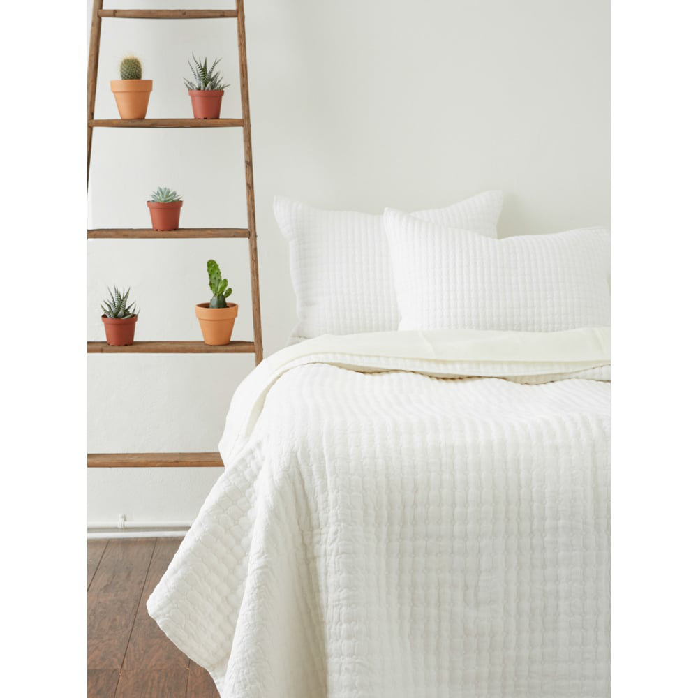 Bahari Linen Quilt Set, White, Twin Quilt
