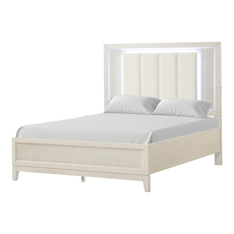 Dalontae Groseiller Bed, King