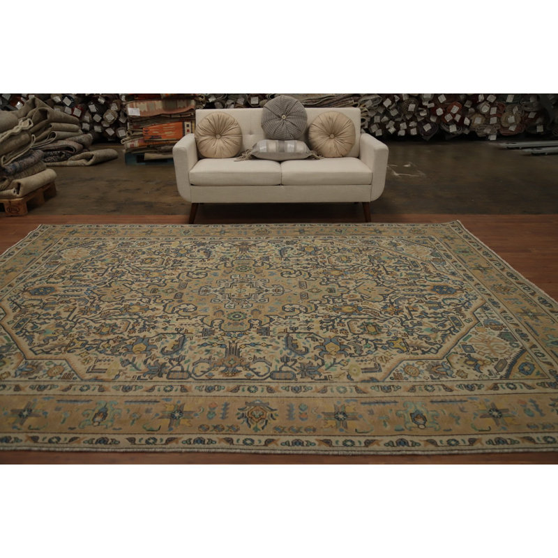 Tapis traditionnel 8 x 11 avec des tons terreux pour un décor intemporel