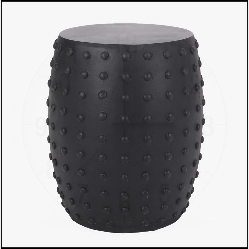 Table d'appoint d'extérieur en béton léger avec un design moderne et une fonctionnalité polyvalente
