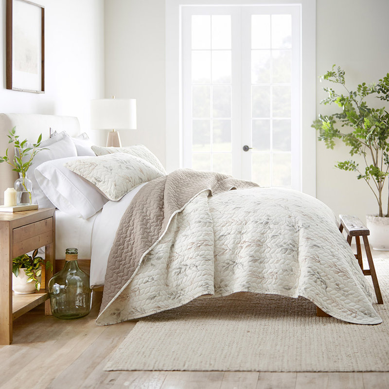 Latte Twin Down Alternative Reversible Microfiber Quilt Set with Watercolor Leaves