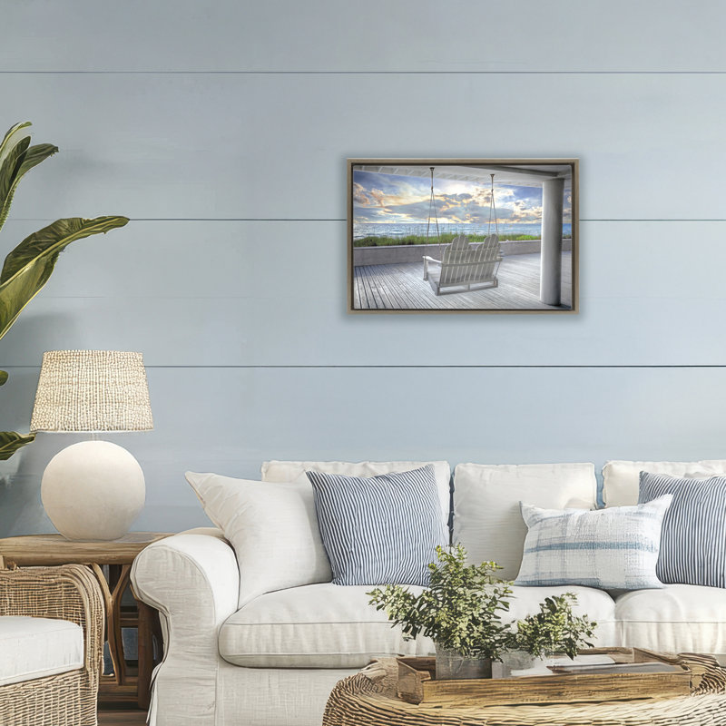 Cadre flottant Swing At The Beach, design par Celebrate Life Gallery, H 17 po x l 25 po, Cadre flottant orme Montalcino