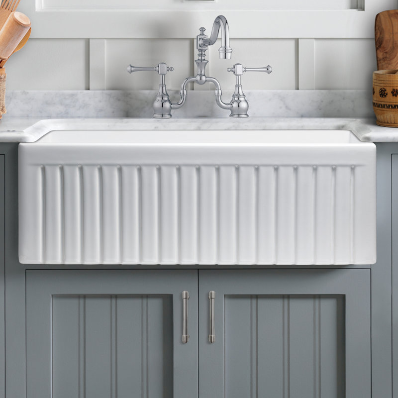 27" L X 18" W Farmhouse/Apron Kitchen Sink
