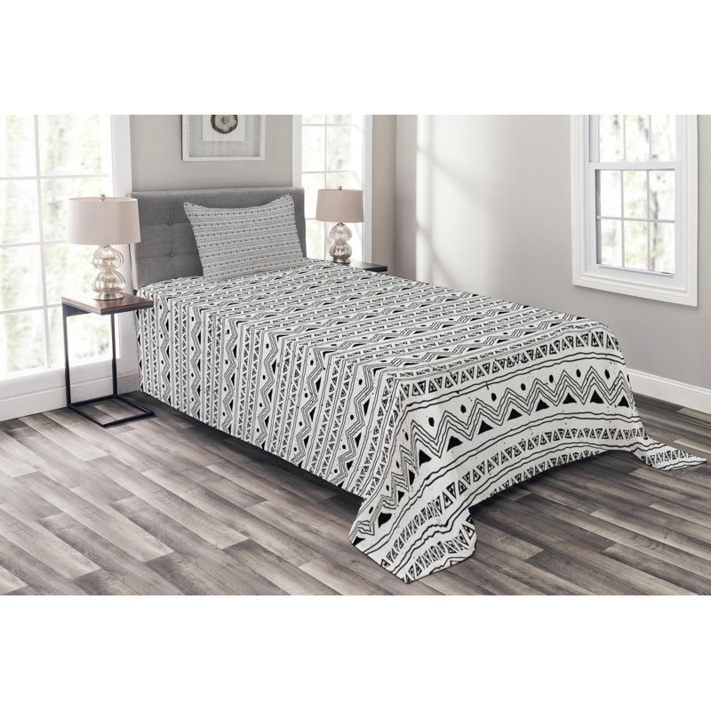 Twin White and Black Microfiber Quilted Bedspread Set