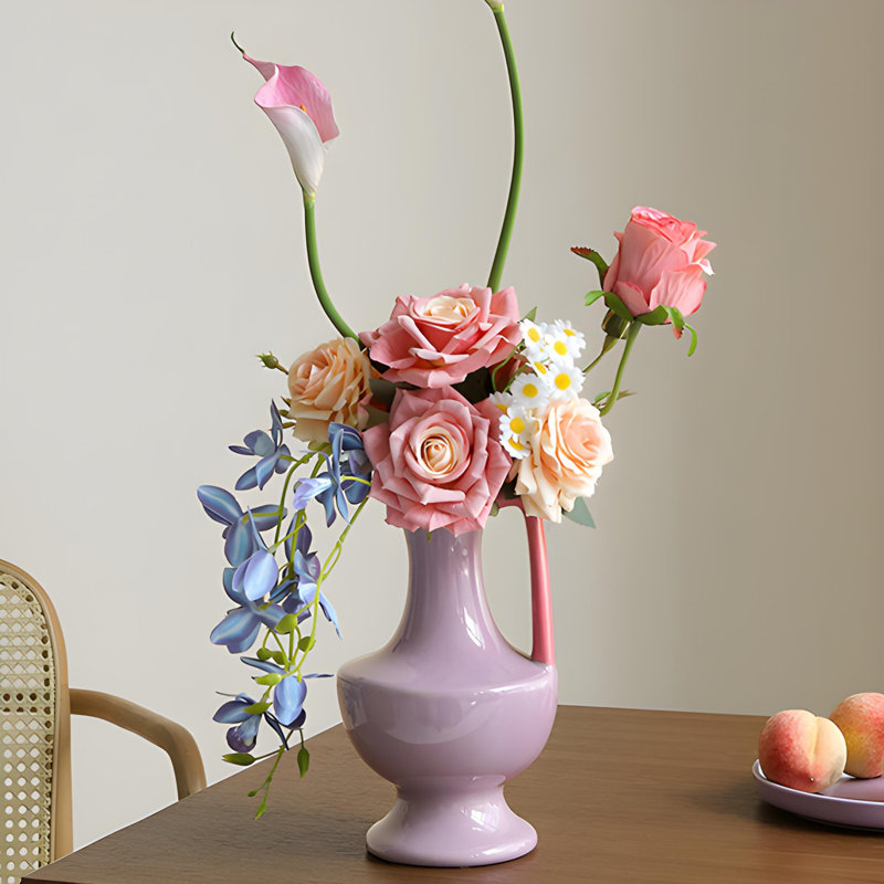 Ornements de fleurs simulées