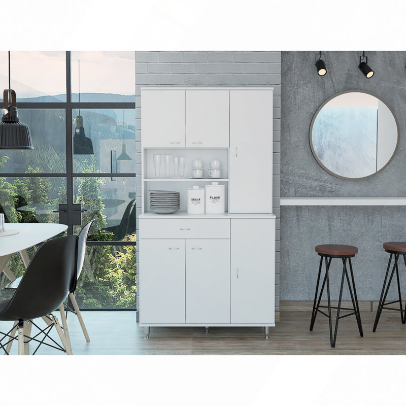 90 garde-manger, un tiroir, plusieurs armoires, deux tablettes ouvertes
