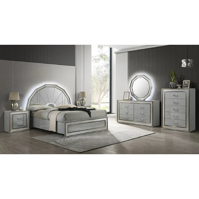 Mayaar 4-Piece Glam Bedroom Set In Silver Gray With Led by Everly Quinn