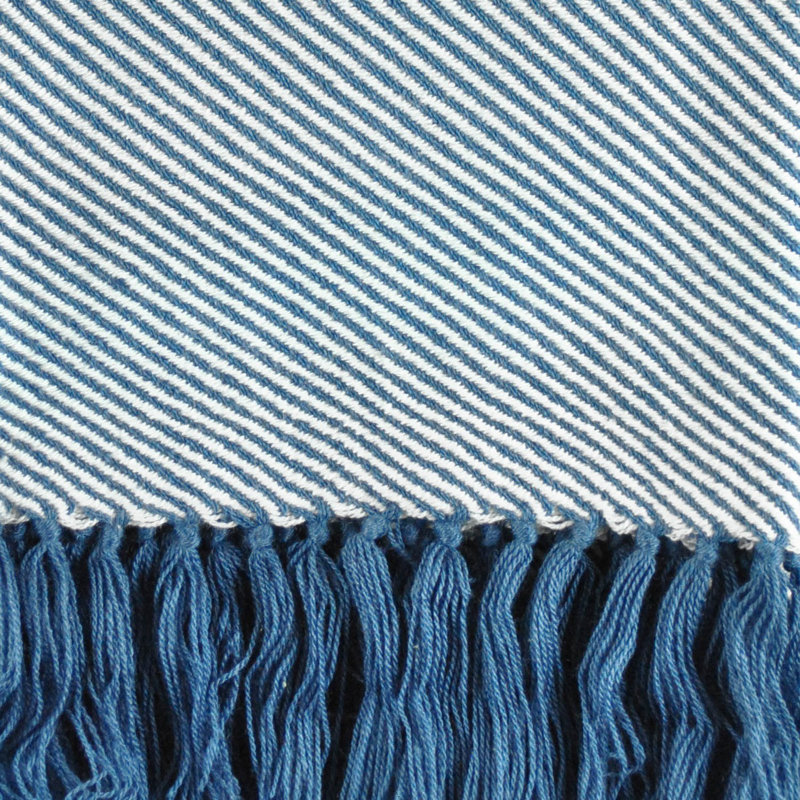 Jeté de luxe , Chevron bleu