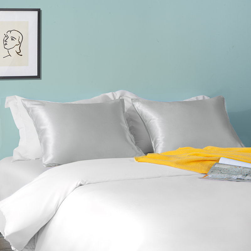 Taies d'oreiller, taies d'oreiller luxueuses en satin avec fermeture à enveloppe - NTBAY, Gris argenté