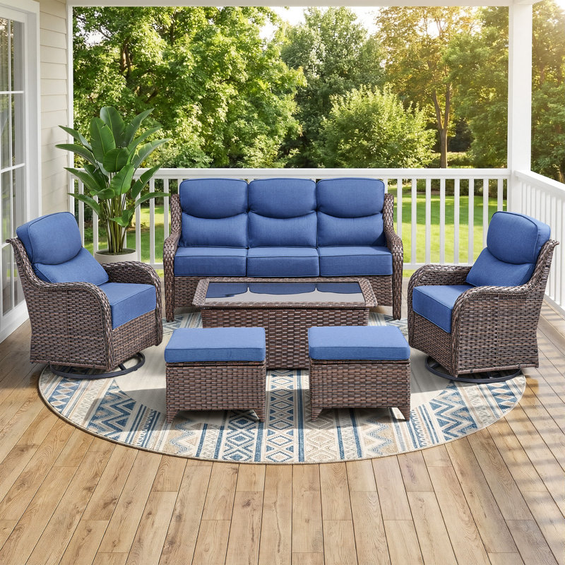 Ensemble de conversation de patio en osier 6 pièces avec table basse et chaises pivotantes de luxe de 6 pouces Abbey, Bleu