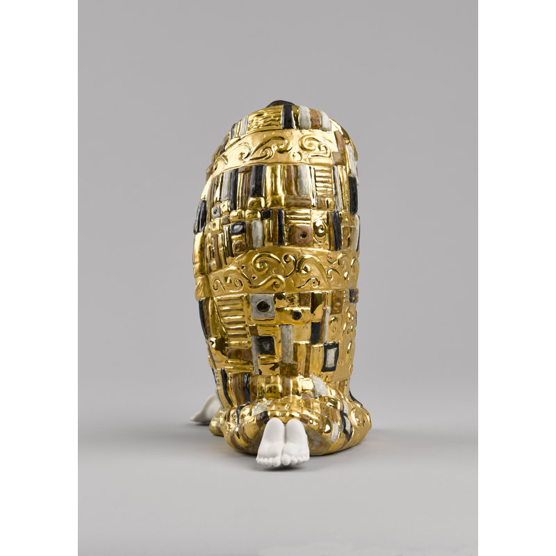The Kiss Figurine