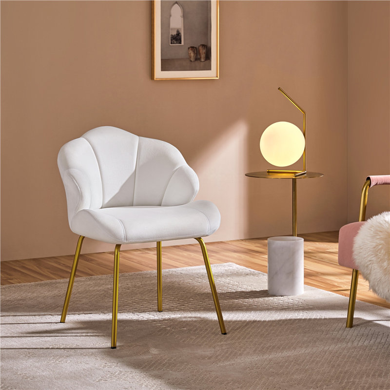 Aaliyiah Contemporary and Classic Velvet Accent Chair Shell-shaped Backrest Tub Chair, White