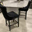 Tabouret de bar rembourré en velours avec dossier capitonné-113494538-108418882-102830873