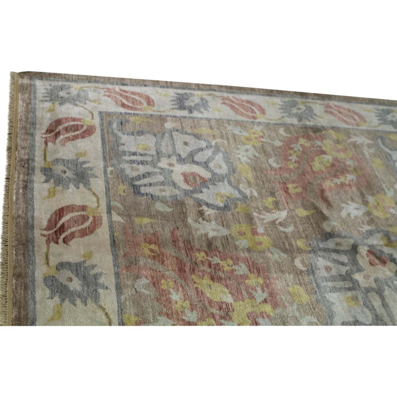Wool Oriental Area Rug in Ivory