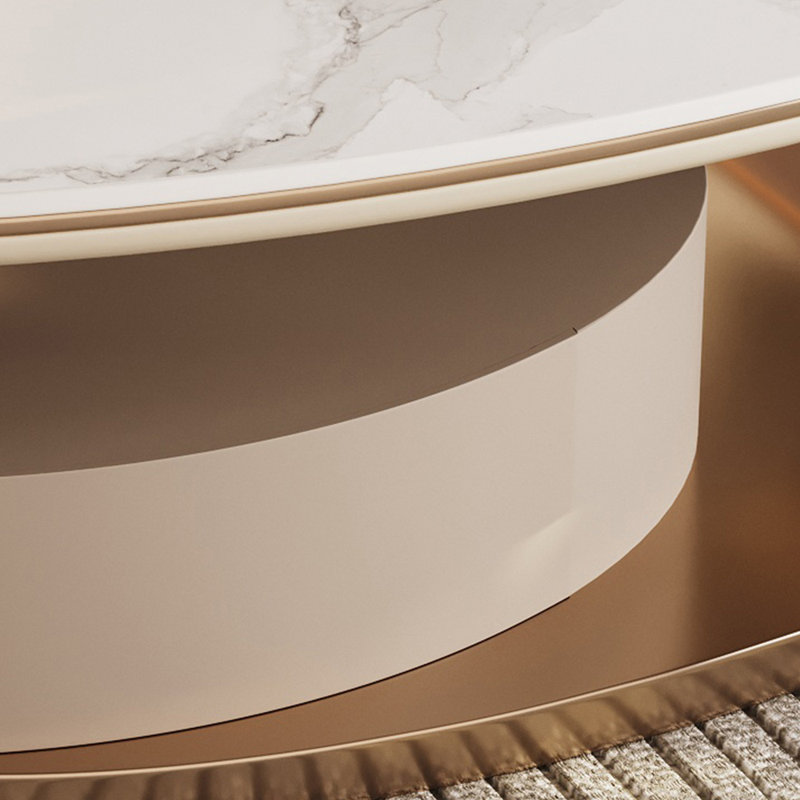 Tables basses simples et luxueuses