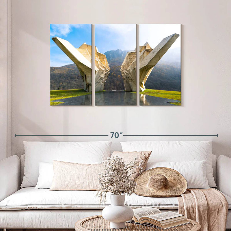 Tjentiste War Memorial, 28" H x 45" W