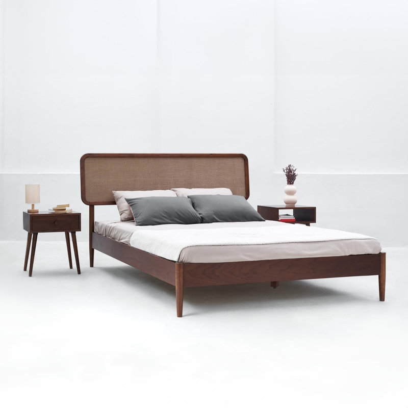 Lit plateforme en bois massif NTC avec tête de lit et lattes silencieuses NTC, style Mid-Century moderne, capacité de poids de 1000 lb, assemblage sans effort, très grand noyer foncé