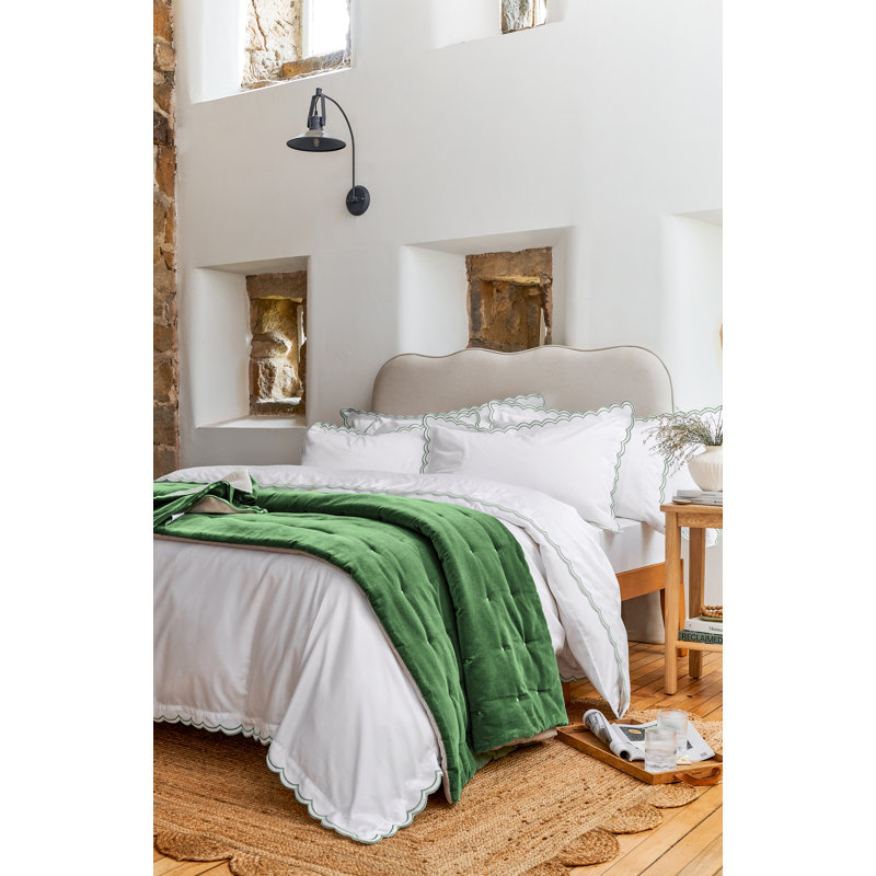 Scallop Edge Duvet Cover Set, King Duvet Cover + 2 Standard Pillowcases, White/Matcha