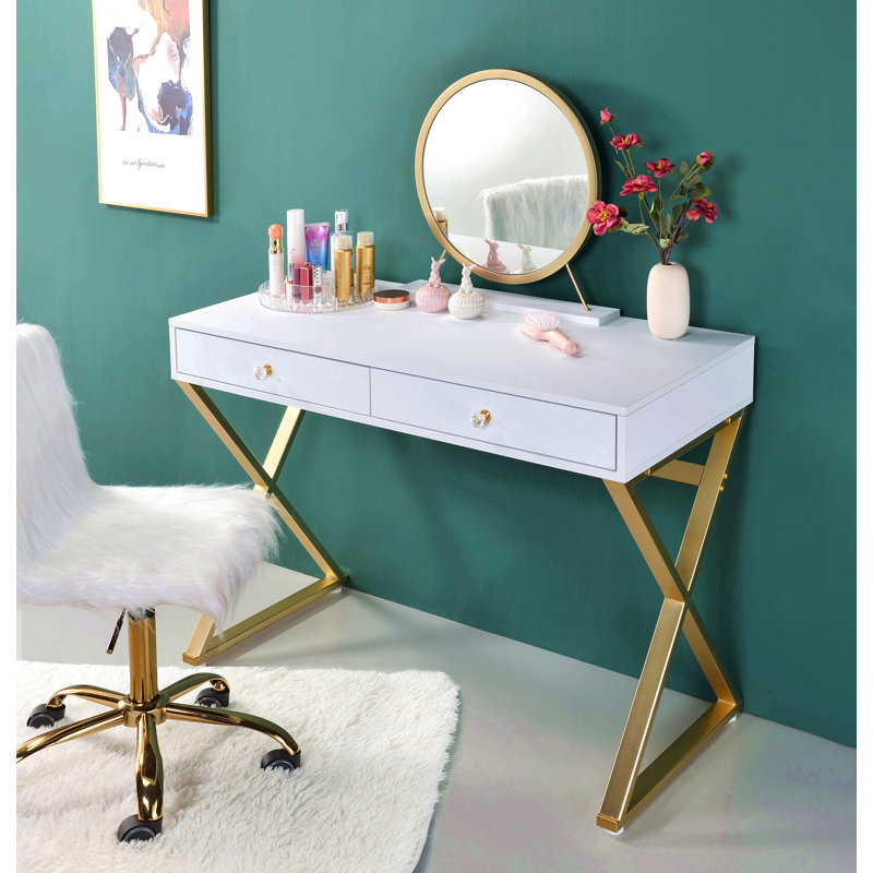 Bureau de coiffeuse à finition dorée avec miroir et plateau à bijoux