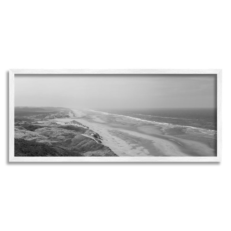 «Rocky Ocean Coast Waves» par Aaron Matheson - photographie de cadre flottant sur toile, H 13 po x l 30 po x P 1,5 po