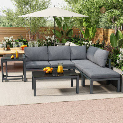 Wicker 5 - Person Garden Lounge Set with Cushions