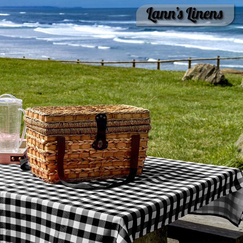 Rectangular Checkered Tablecloth, Black/White, 102" x 60"
