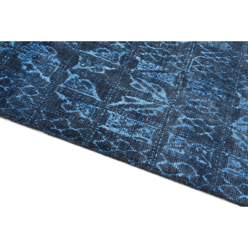 Tapis noir Oropeza