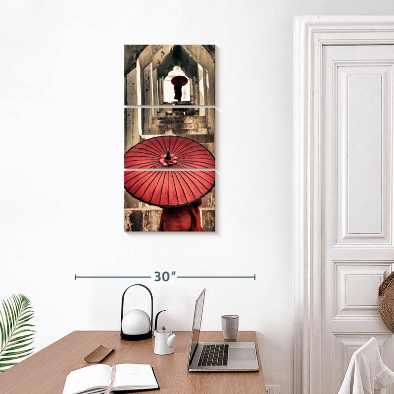 Moines birmans avec parasols en Burma, H 32 po x l 15 po