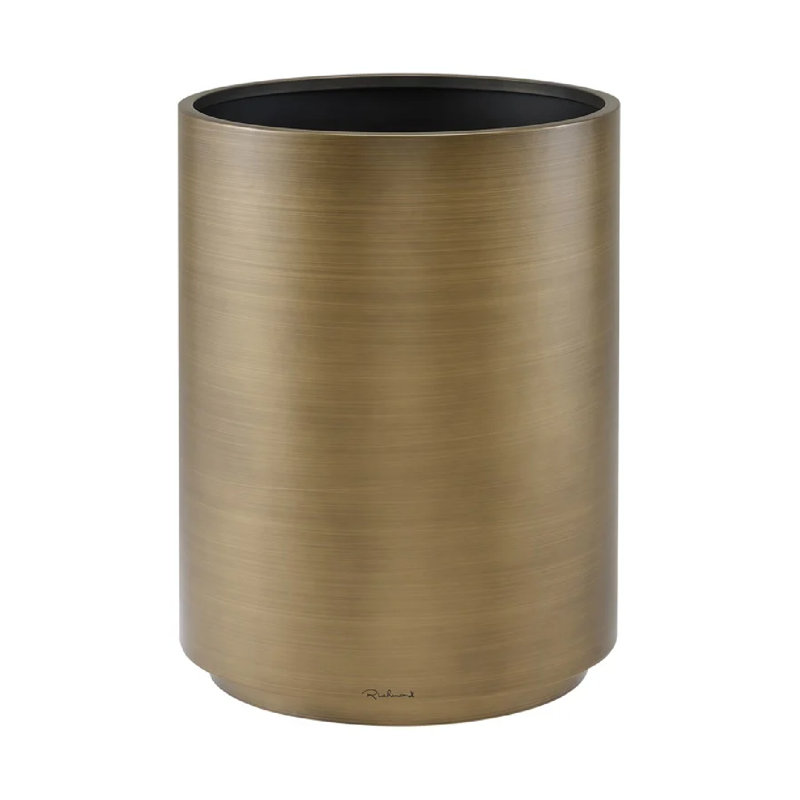 Planter Pot Planter, 24" H x 18" W x 18" D