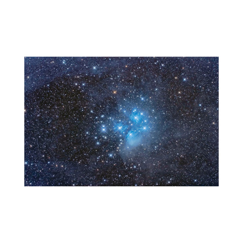 Le groupe d'étoiles des Pléiades au milieu de la nébulosité., H 18 po x l 26 po x P 1,5 po