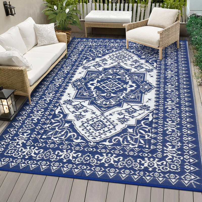 10' x 20' Reversible Outdoor Rug, Waterproof Plastic Straw with Vintage Medallion Pattern, Lightweight and Easy-Clean Patio Mat for Deck, Balcony, Camping or Beach