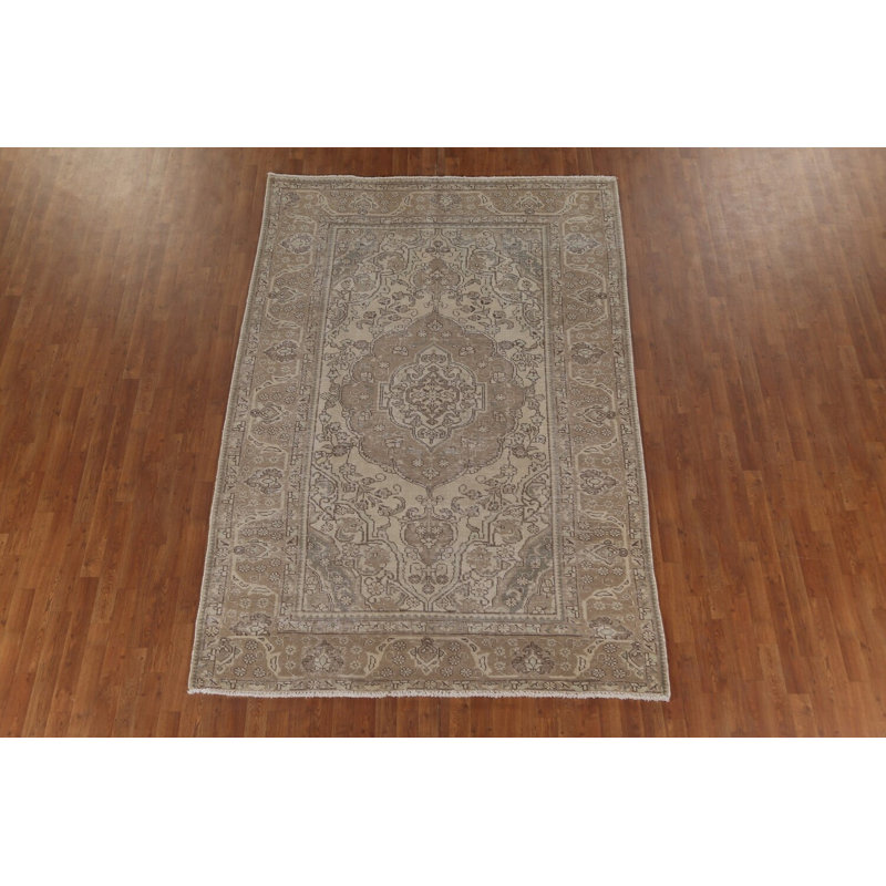 Tapis traditionnel délavé 6 x 9