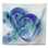 Tapisserie florale florale bleue avec pétales courbés