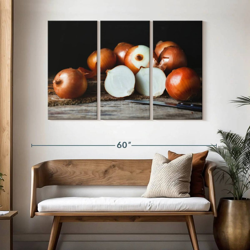 Yarlin Onions, 32" H x 50" W