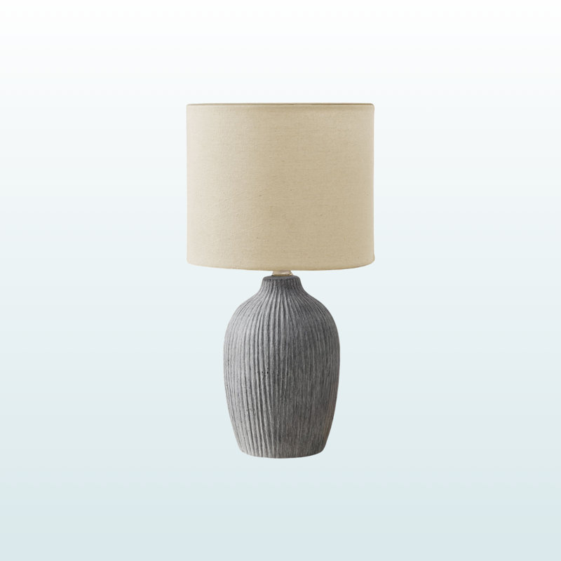 Lampe de table standard en céramique Caprice en gris et ivoire, H 17,25 po x l 9,39 po x P 9,39 po
