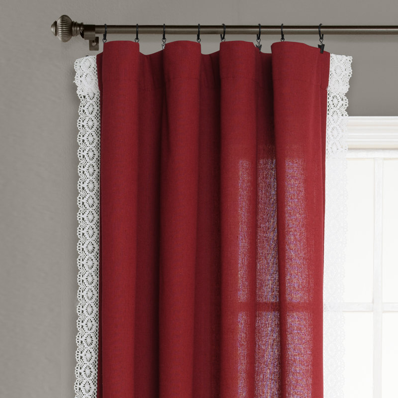 Paire de rideaux semi-transparents Rosalie, L 54 po x L 84 po, Rouge