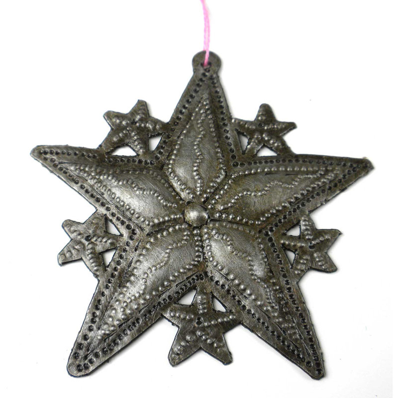 Figurine suspendue en acier avec étoile design stars