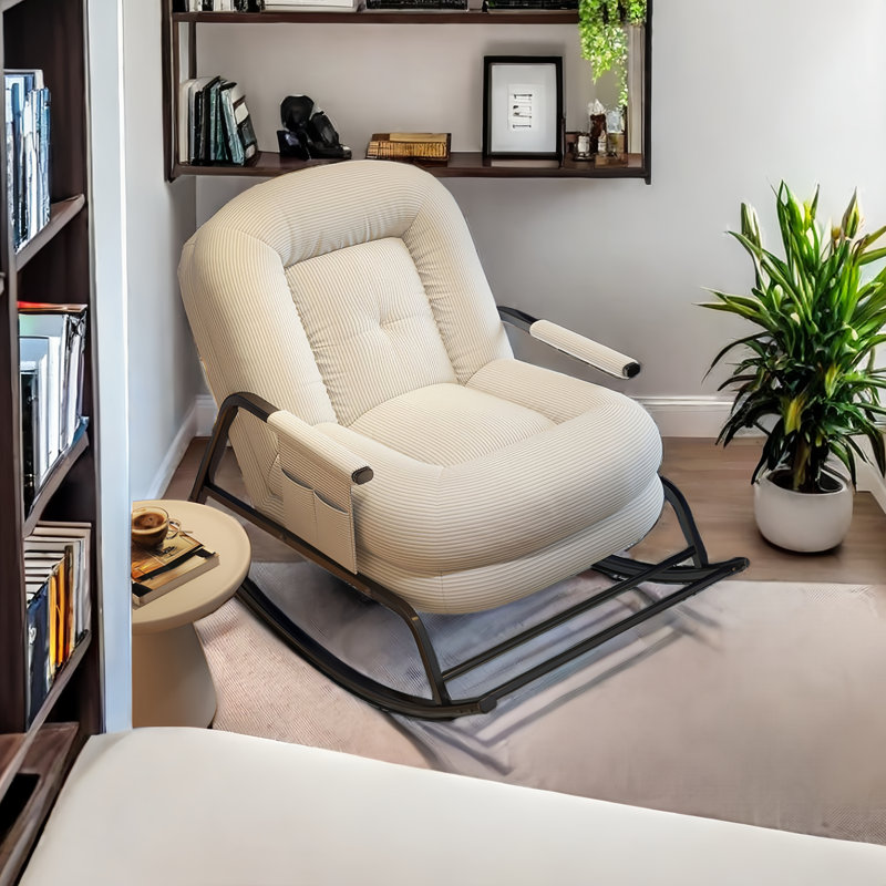 Chaise berçante moderne rembourrée, Blanc cassé