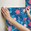 Papier peint à motif de fleurs tropicales Disney Stitch-109237119