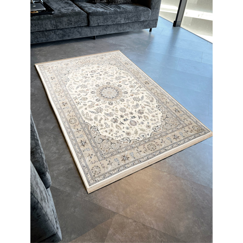 Oriental Indoor / Outdoor Rug, Runner 2'8" x 6'7"