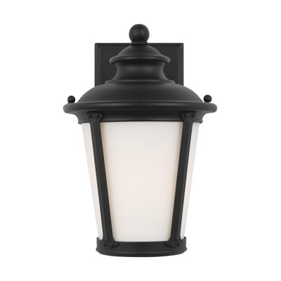 Petite lanterne murale d'extérieur à une lumière Cape May de Génération Lighting 