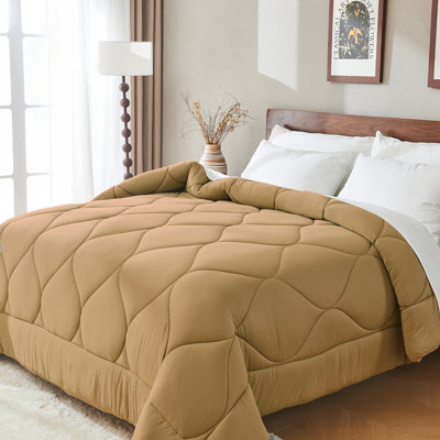 Édredon en duvet synthétique toutes saisons Bestier - Insert de couette léger avec languettes d'angle, doux pour la peau								