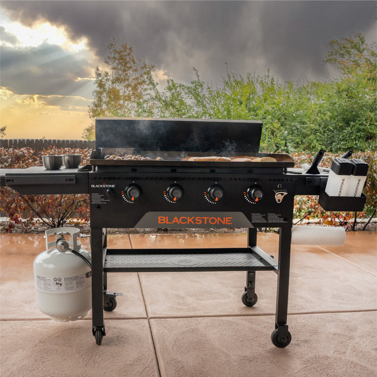 Blackstone 36" Omnivore Griddle with Hard Cover and Extendable Side Shelf