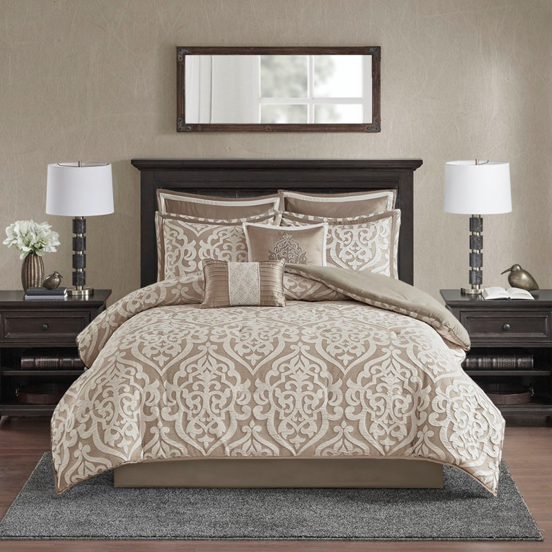 Elegant Jacquard Bedding Sets, Polyester, Classic Damask Design, Year-round Use