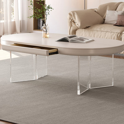 Table basse légère de style crème de luxe